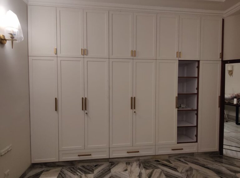 Modern wardrobe design in Chandigarh